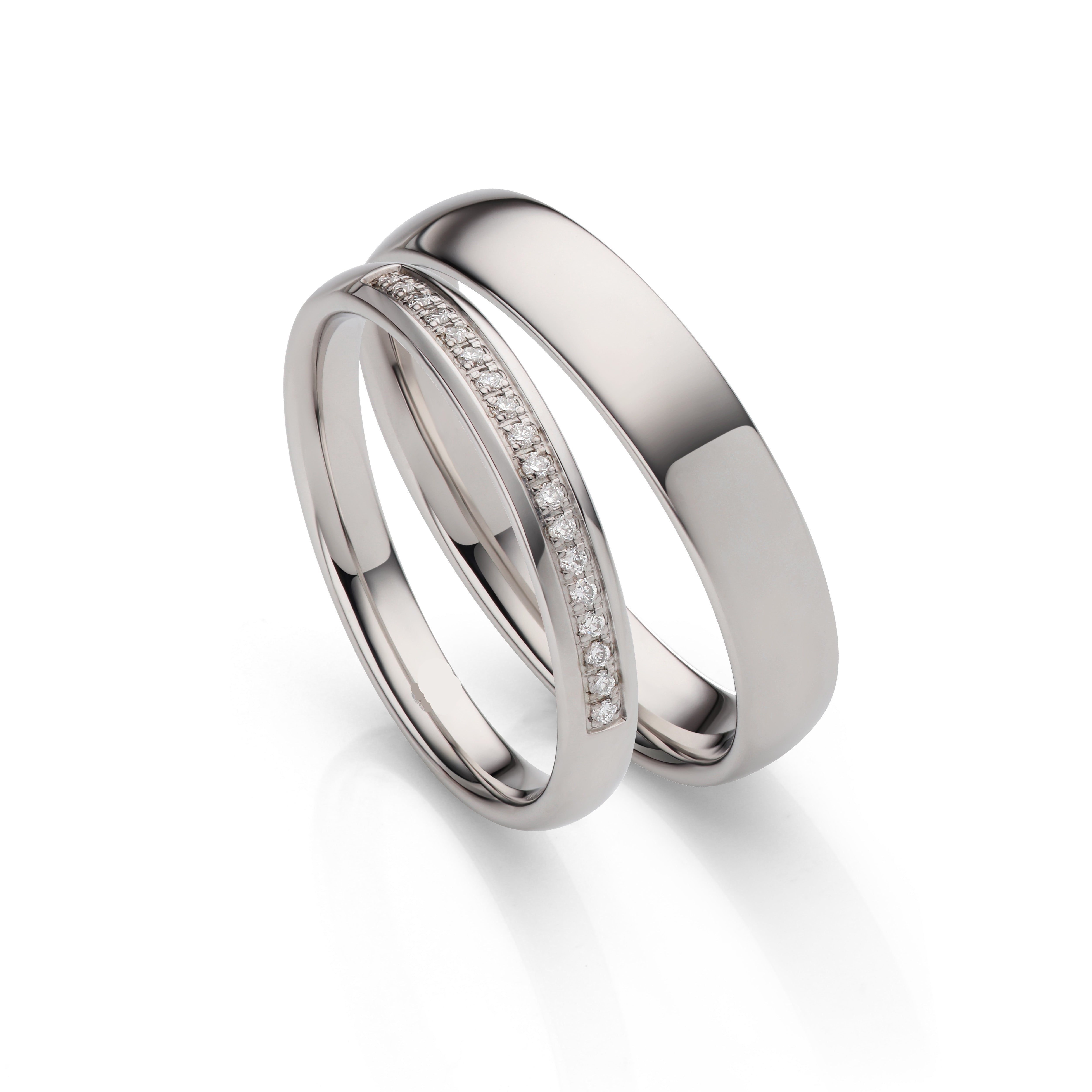 18K White Gold Wedding Ring Pair with Pave Diamond Channel