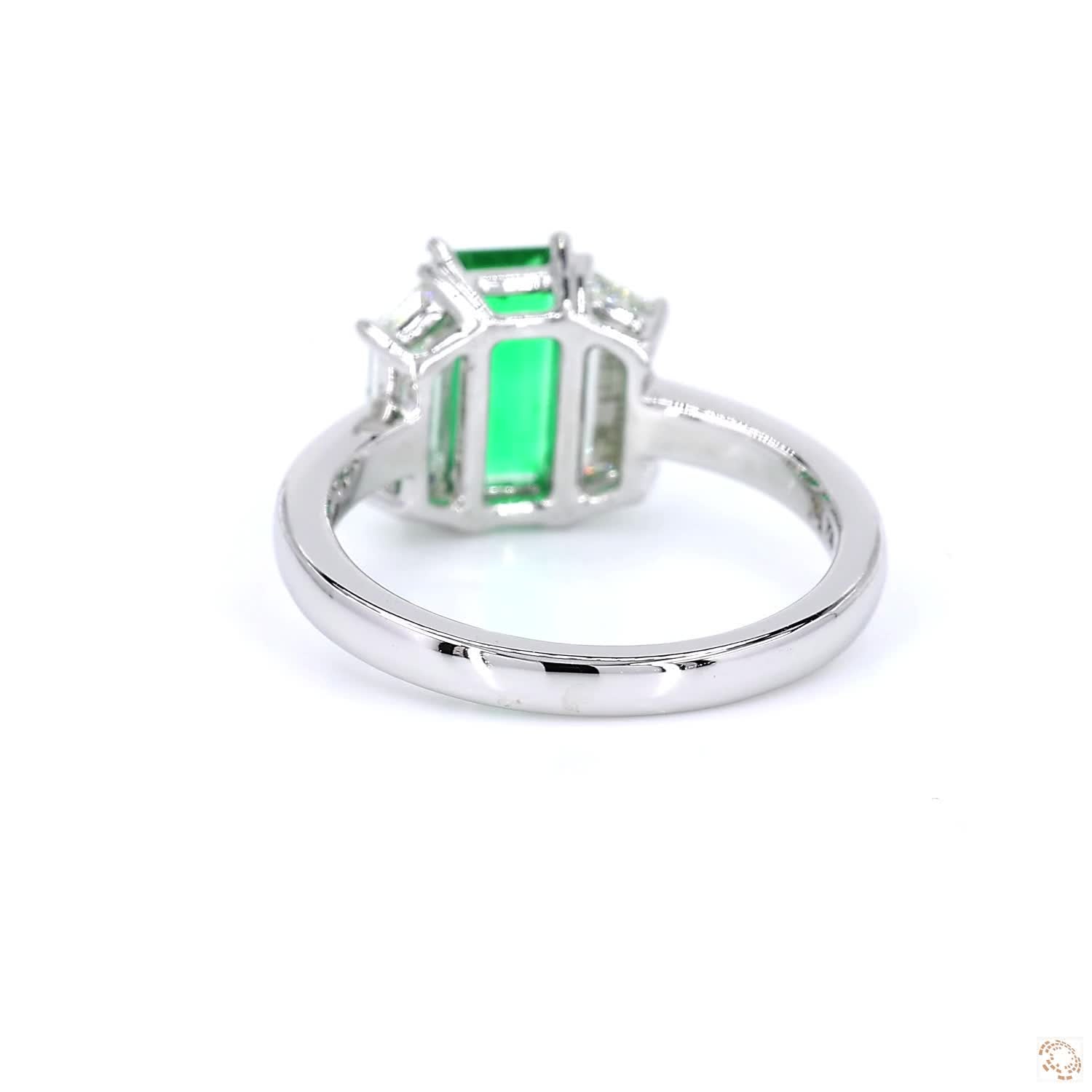 Colombian Green Emerald and Diamonds Three-Stone Ring