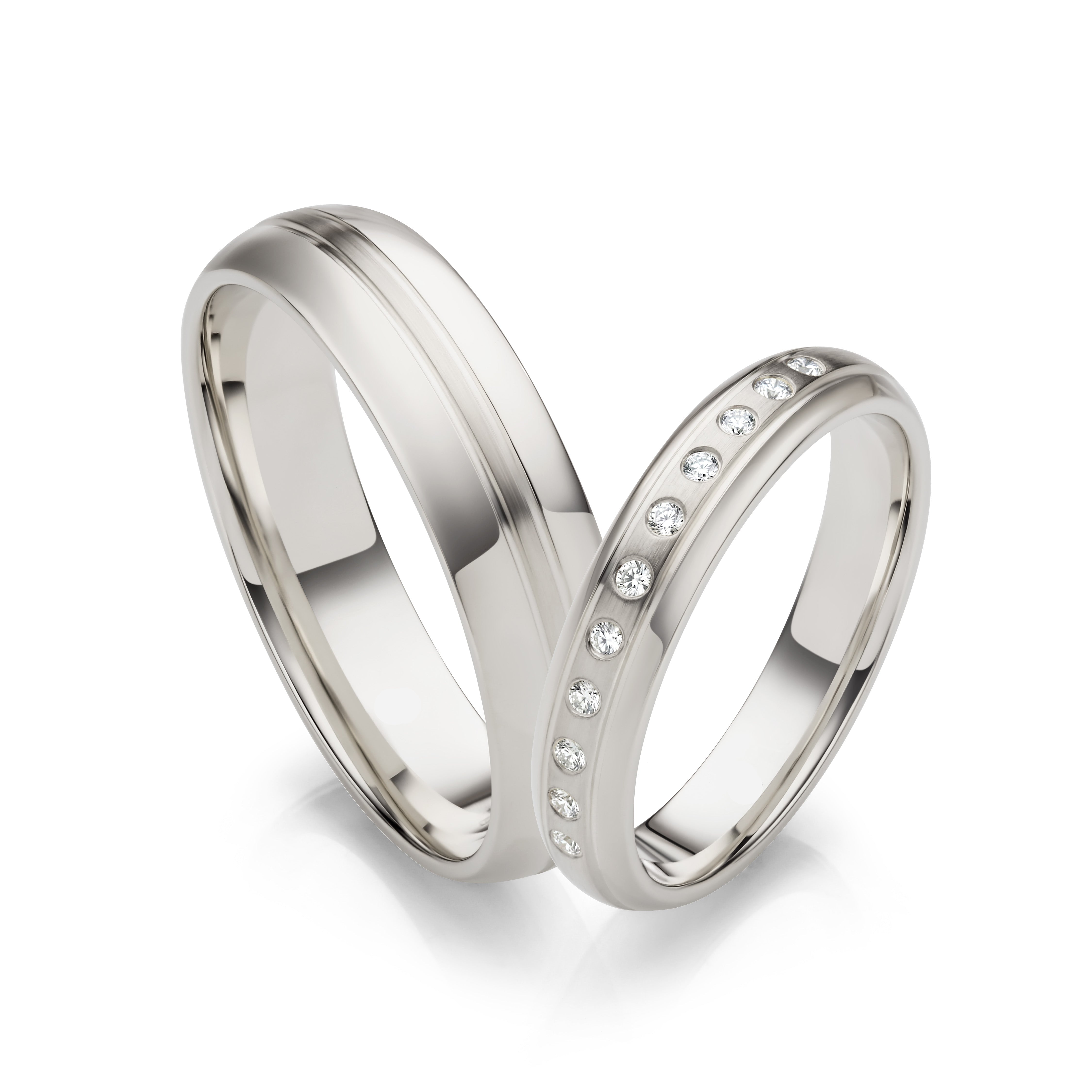 Contemporary 18K White Gold Wedding Ring Pair