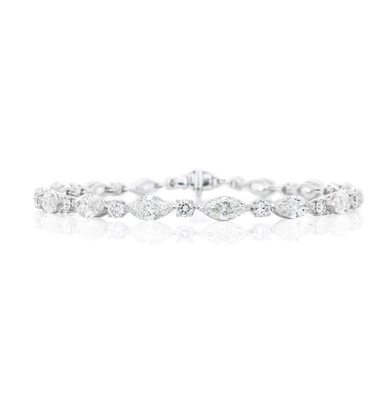 Marquise-Shape and Round Brilliant Diamonds Bracelet