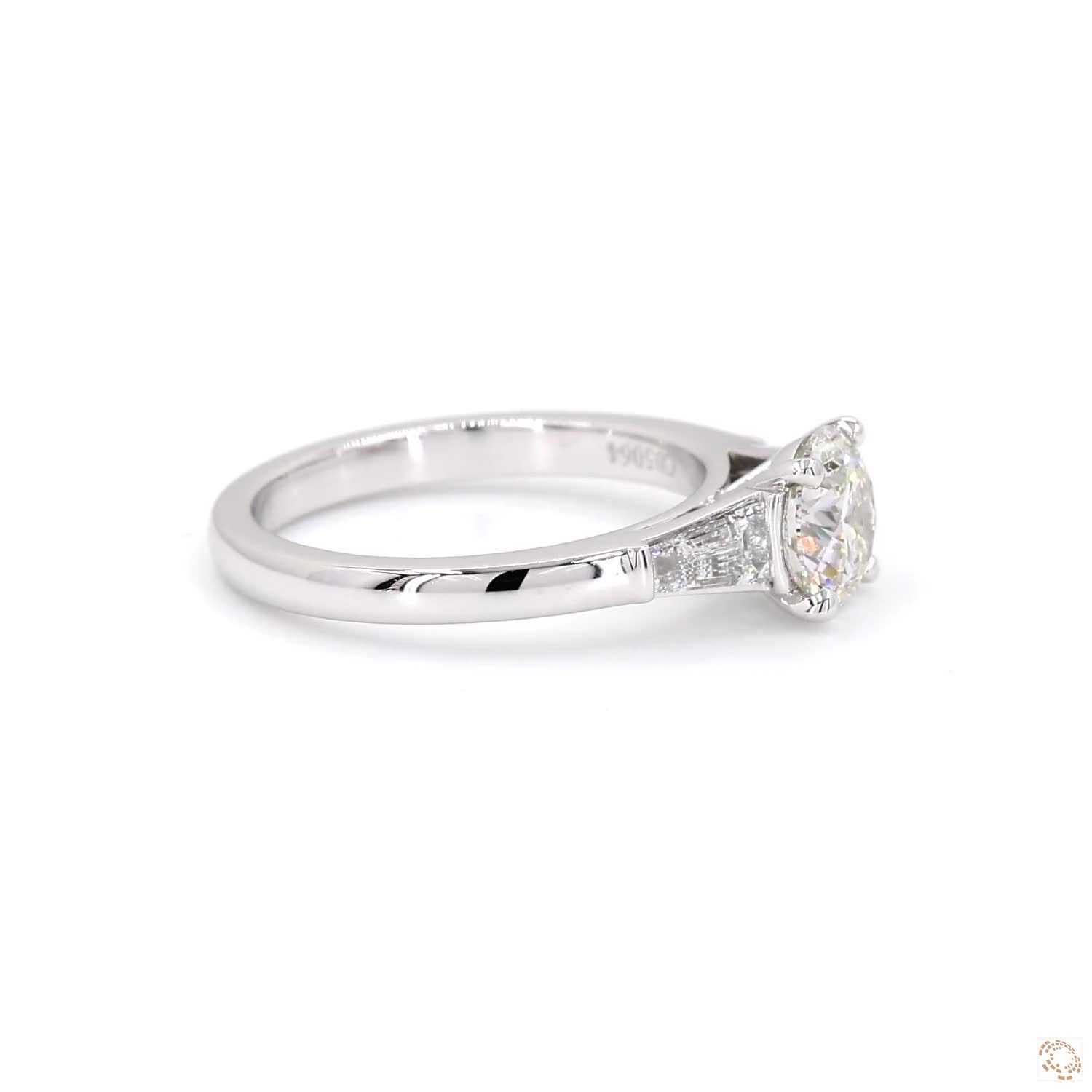 Three-Stone Round Diamond Ring (1.05ct)