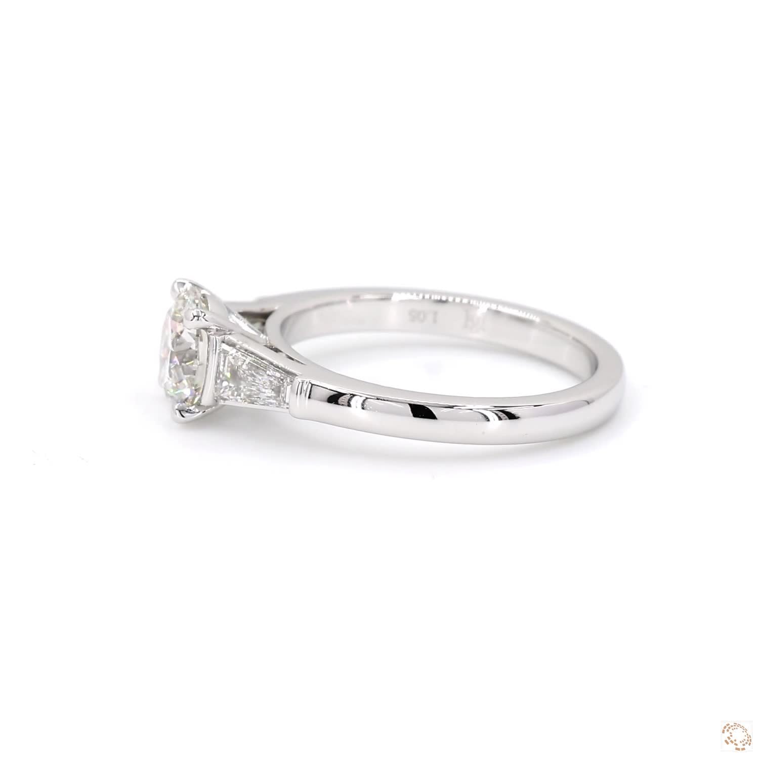Three-Stone Round Diamond Ring (1.05ct)