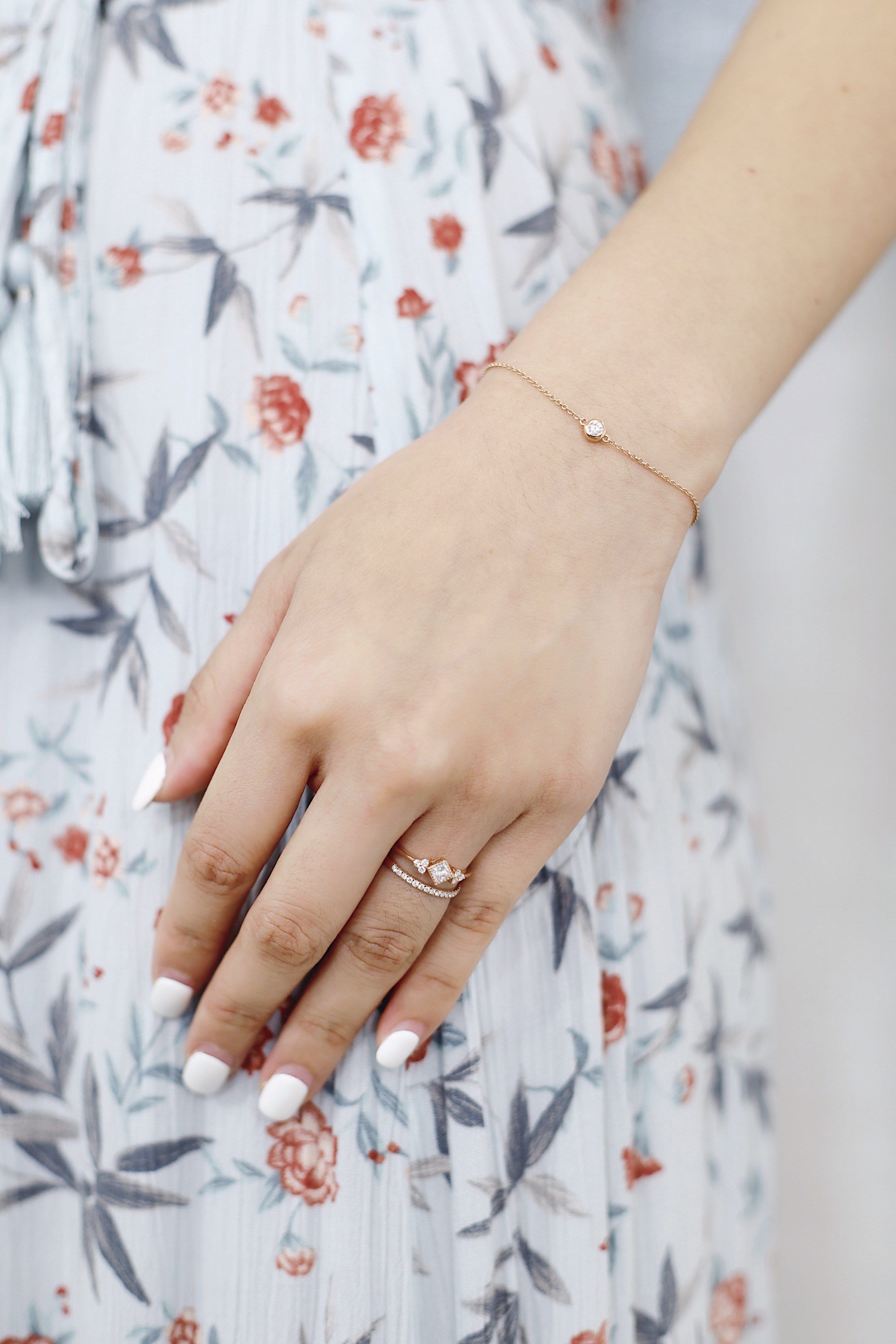 18K Gold & Solitaire Diamond Bracelet